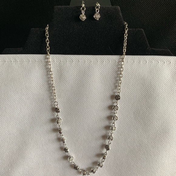 Paparazzi Zi Signature Piece - Picture 5 of 8